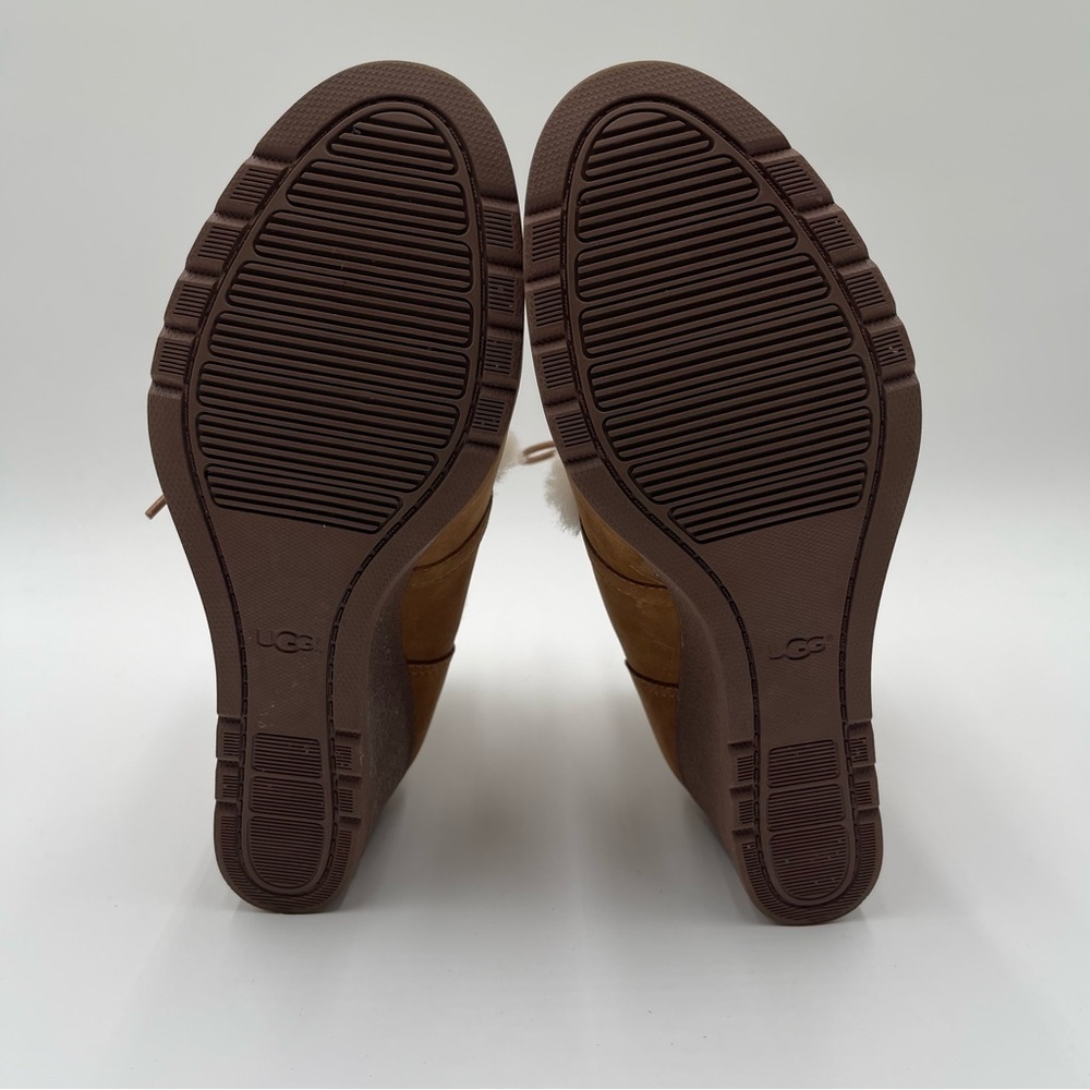 UGG Australia Jeovana Boots Chestnut Suede Waterproof  Wedge Lace Up size 9 - Picture 15 of 16